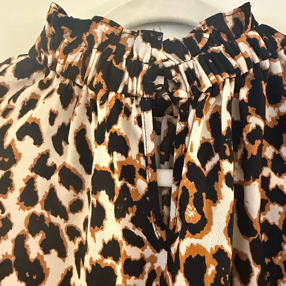 THML Leopard Print Top - Picture 4 of 5